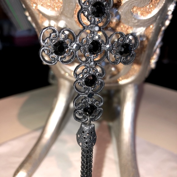 Black Stone Cross Necklace - Picture 2 of 10